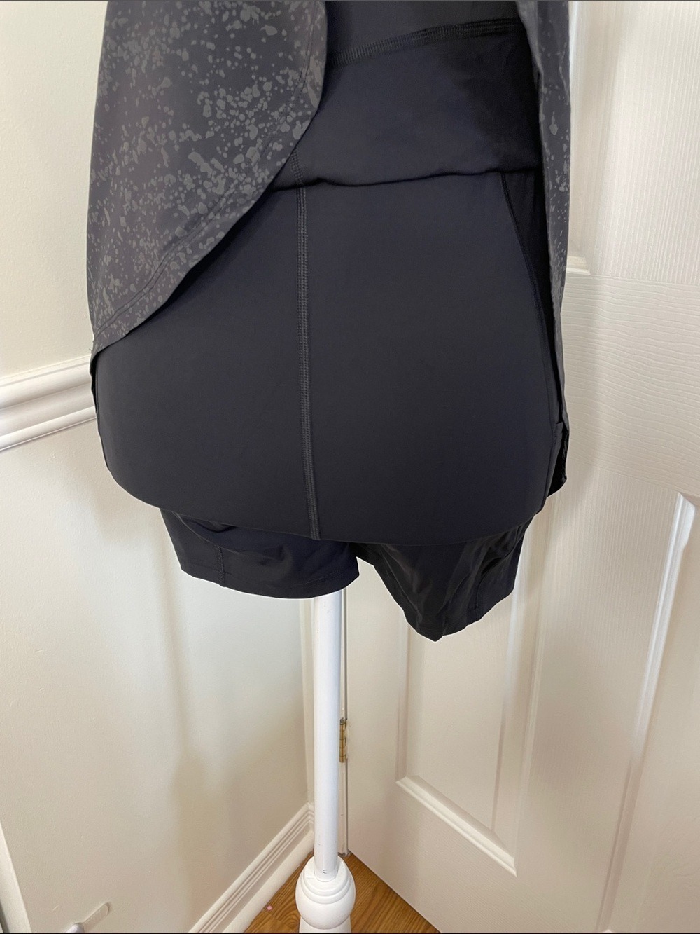 NWT Lululemon Serene Stride Dress Black 6 - Picture 10 of 12